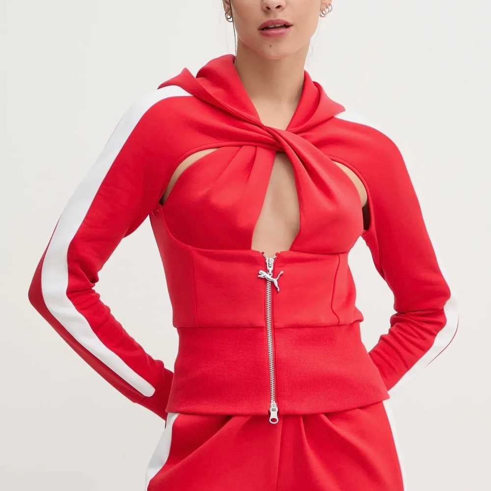 New : Puma x Coperni T7 all time red cut out hoody 
US S CA P EU S BR P